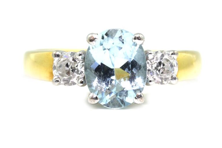 Image 1 for Aqua & Diamond 3st 18ct G Ring Size O