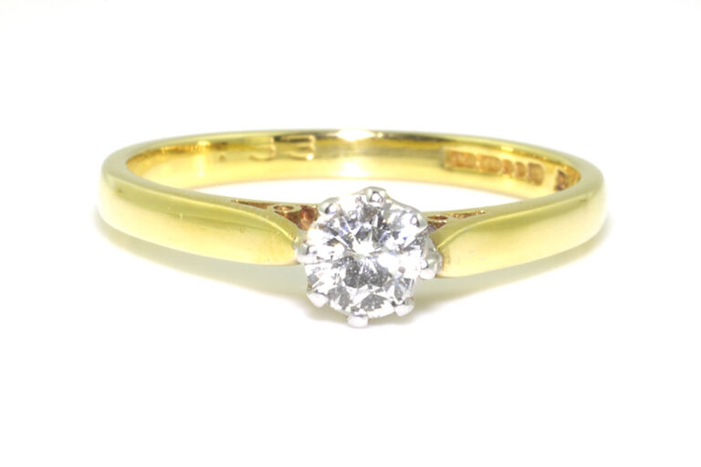 Diamond Solitaire ring 18ct gold Size M