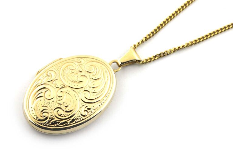 Image 1 for Locket & New Chain 9ct Yellow Gold