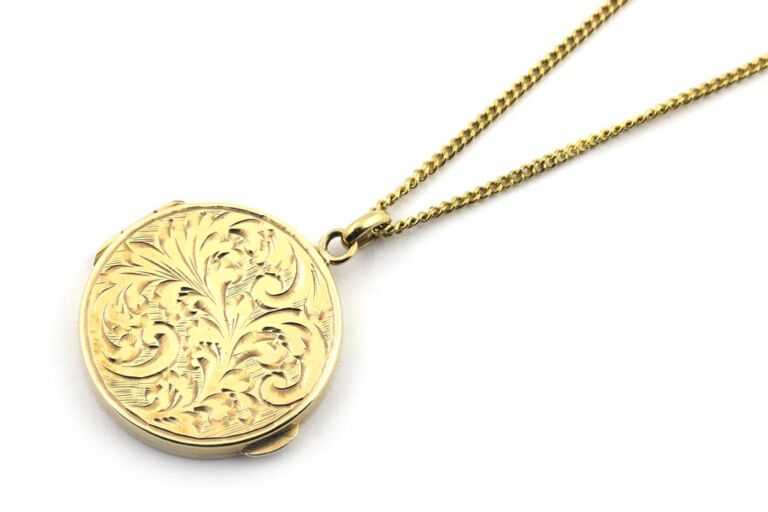 Image 1 for Locket & New Chain 9ct Yellow Gold