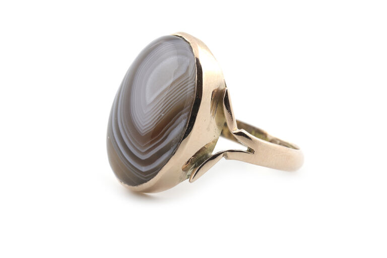 Banded Agate Ring 9ct Yellow Gold Size S