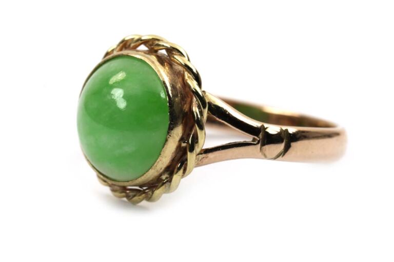 Image 1 for Jade Single Stone 9ct Yellow Gold Ring Size P