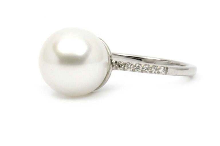 Image 1 for South Sea Pearl & Diamond 18ct White Gold Ring Size M