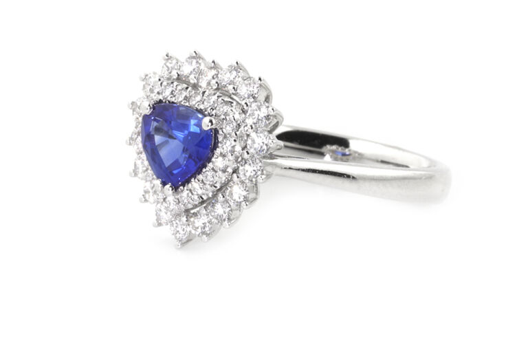 Blue Sapphire & Diamond Cluster 18ct White Gold Ring Size M