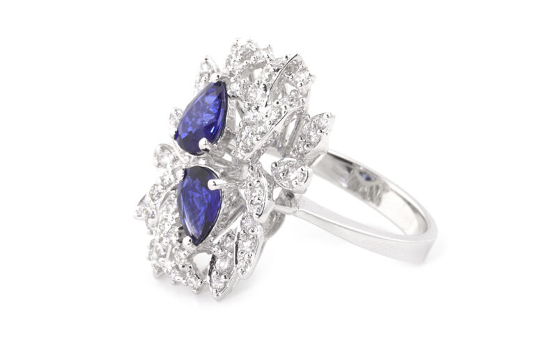 Blue Sapphire & Diamond Cluster 18ct White Gold Ring Size O