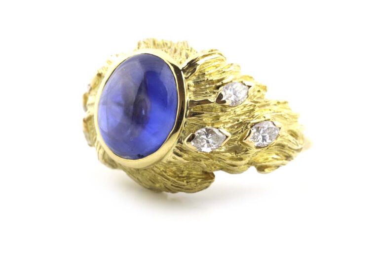 Image 1 for Blue Sapphire & Diamond Cluster 18ct Yellow Gold Ring Size K