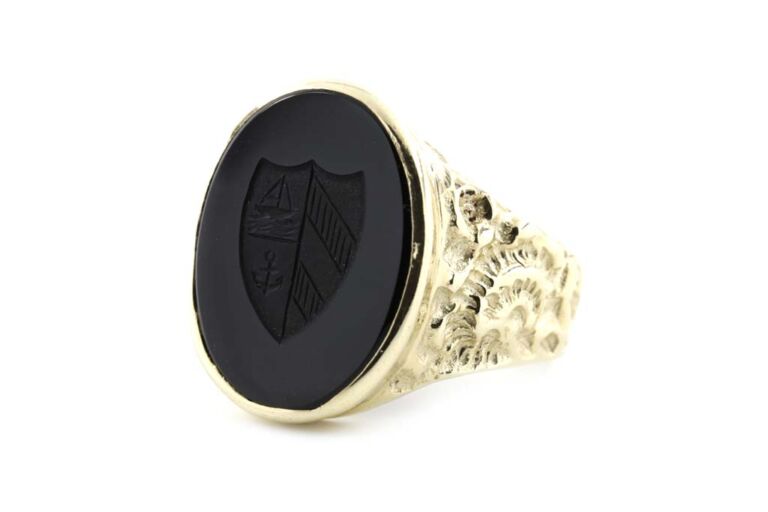Image 1 for Black Onyx Intaglio Signet 9ct Yellow Gold Ring Size T