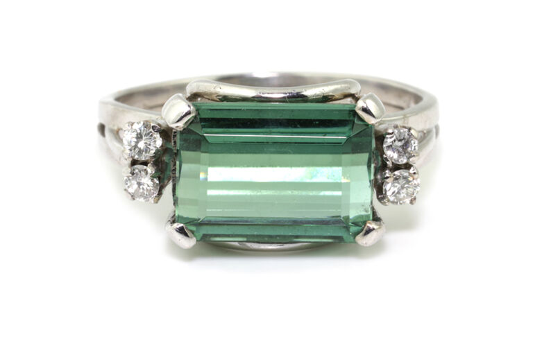 Green Tourmaline & Diamond Ring 