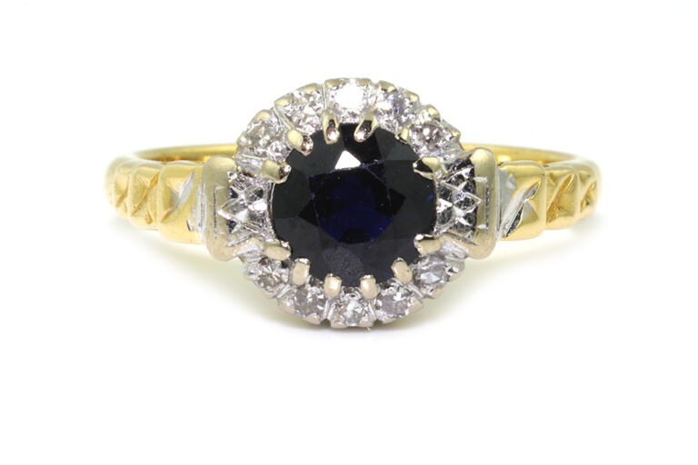 Blue Sapphire & Diamond Cluster Ring 18ct gold size K