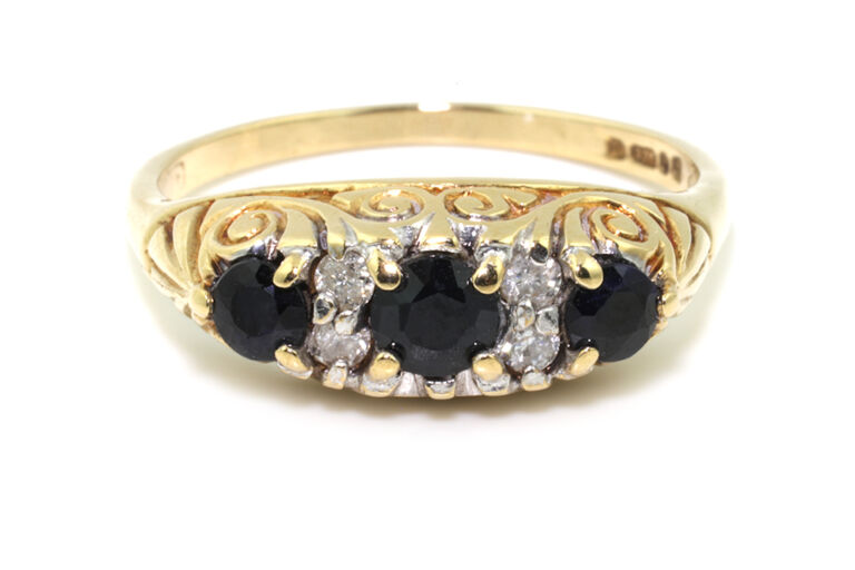 Blue Sapphire & Diamond 7 Stone Ring 9ct gold Size N