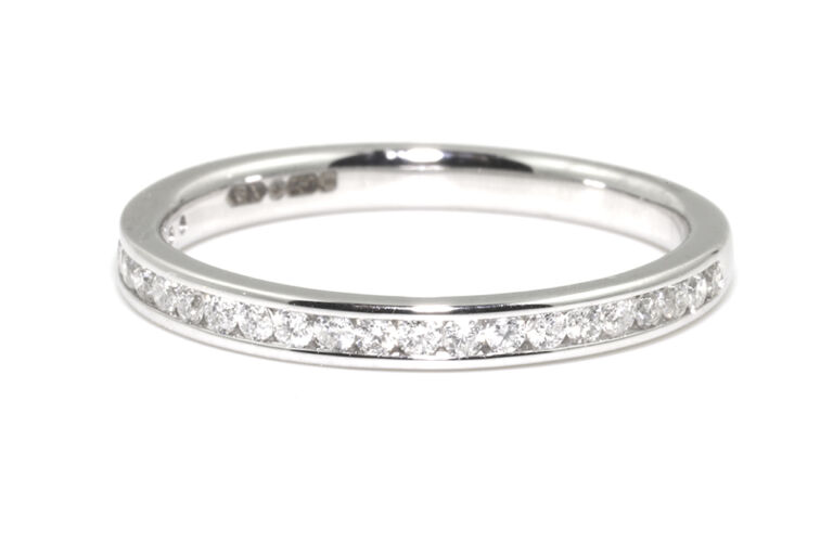 Diamond Half Eternity Ring 18ct white gold Size L