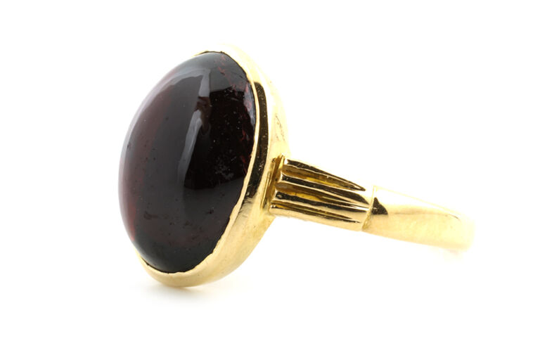 Pyrope Garnet Single Stone Ring 18ct gold size L