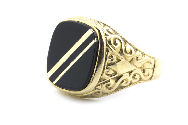 Black Onyx Set Signet Ring 9ct gold size S