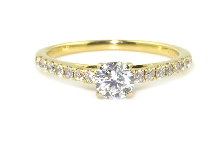 Diamond Solitaire with Diamond Set Shoulders Ring 18ct gold Size J