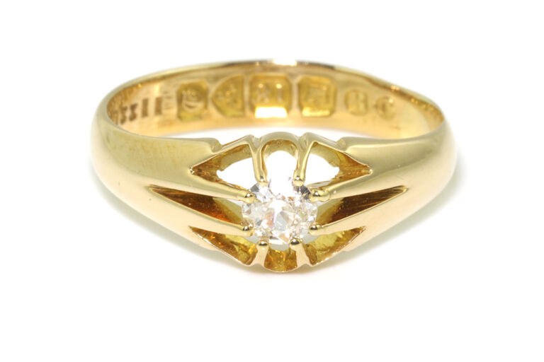 Antique Diamond Single Stone ring 18ct gold Size O