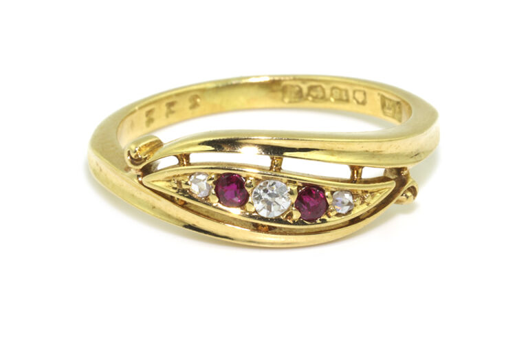 Antique Ruby & Diamond 5 Stone Ring 18ct gold Size J