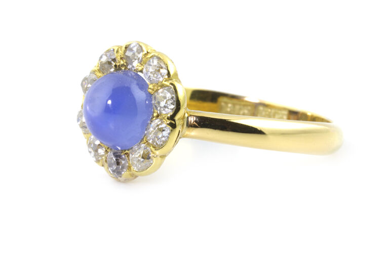 Vintage Blue Star Sapphire & Diamond Cluster Ring 18ct gold Size N
