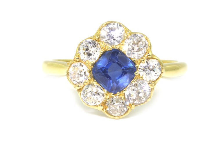 Blue Sapphire & Diamond Cluster Ring 18ct gold Size N