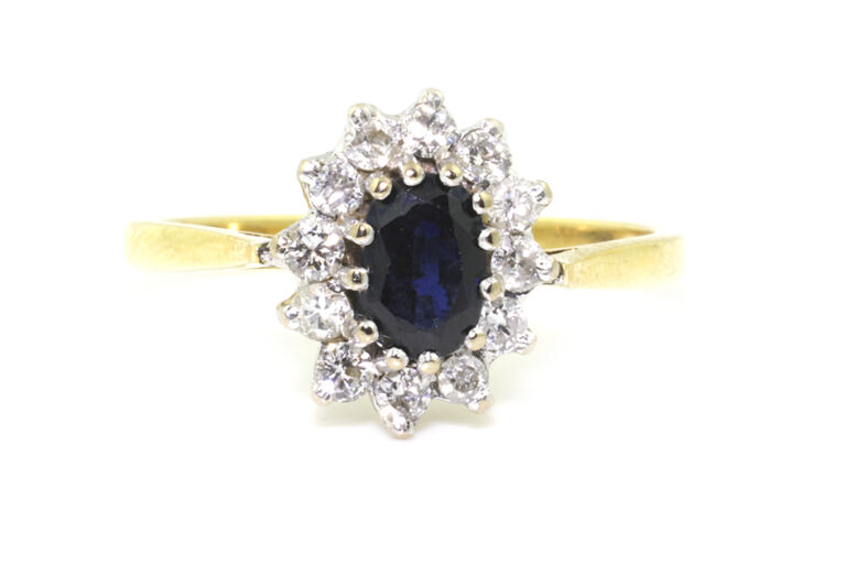Blue Sapphire & Diamond Cluster Ring 18ct gold Size K