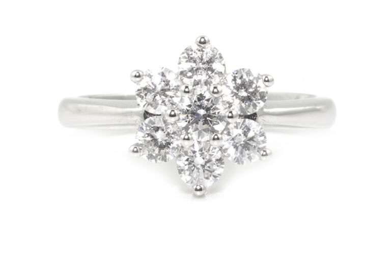 Diamond 7 Stone Cluster Ring 18ct white gold Size M