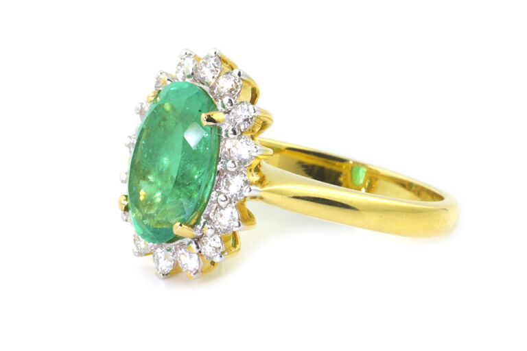 Emerald & Diamond Cluster Ring 18ct gold Size N