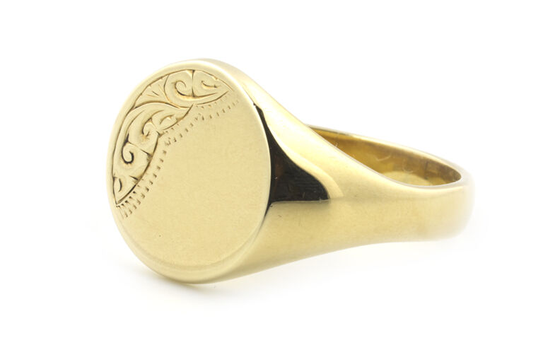 signet ring 9ct gold Size S