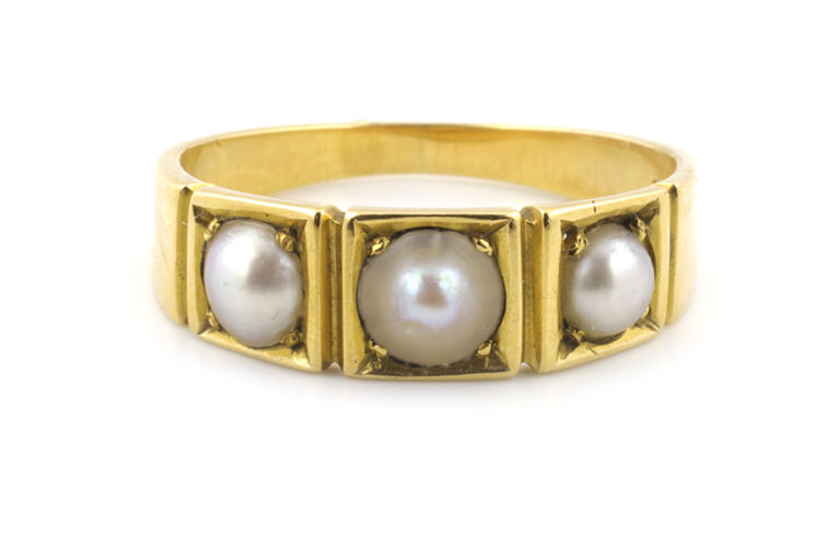 Antique Pearl & Diamond 3 Stone Band Ring 18ct gold Size K