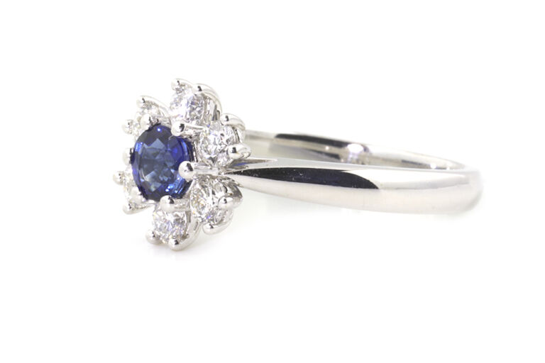 Blue Sapphire & Diamond Cluster Ring 18ct white gold Size M