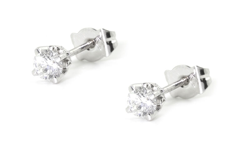 Diamond Earrings 18ct white gold