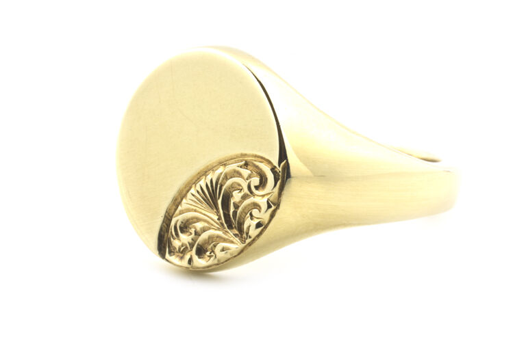 Part Engraved Signet Ring 9ct gold
