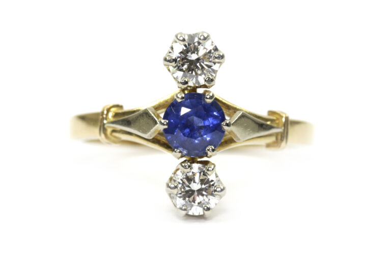 Antique Blue Sapphire & Diamond Ring 18ct gold