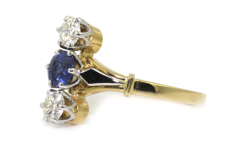 Antique Blue Sapphire & Diamond Ring 18ct gold