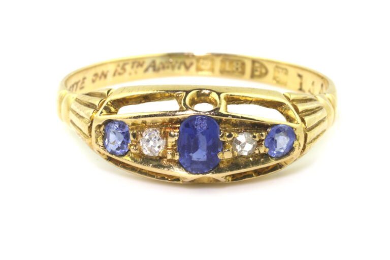 Antique Blue Sapphire & Diamond 5 Stone Ring 18ct gold