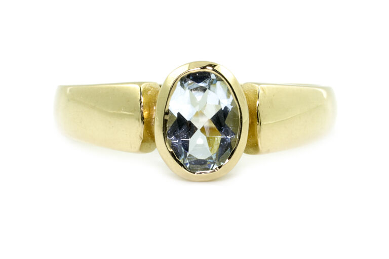 Aquamarine Single Stone Ring 9ct gold