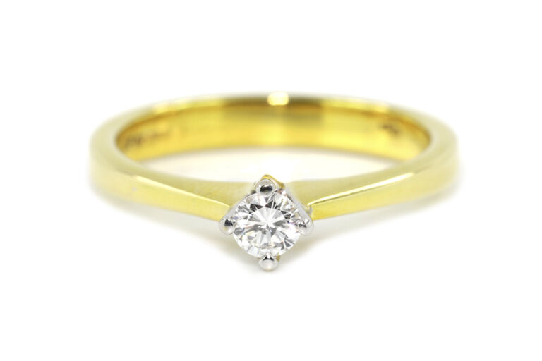 Diamond Solitaire Ring 18ct gold Size N
