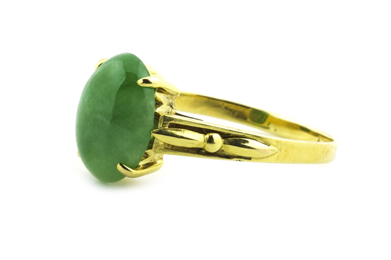 Vintage Jade Single Stone Ring