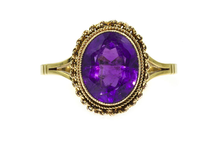 Amethyst Single Stone Ring 9ct gold Size O