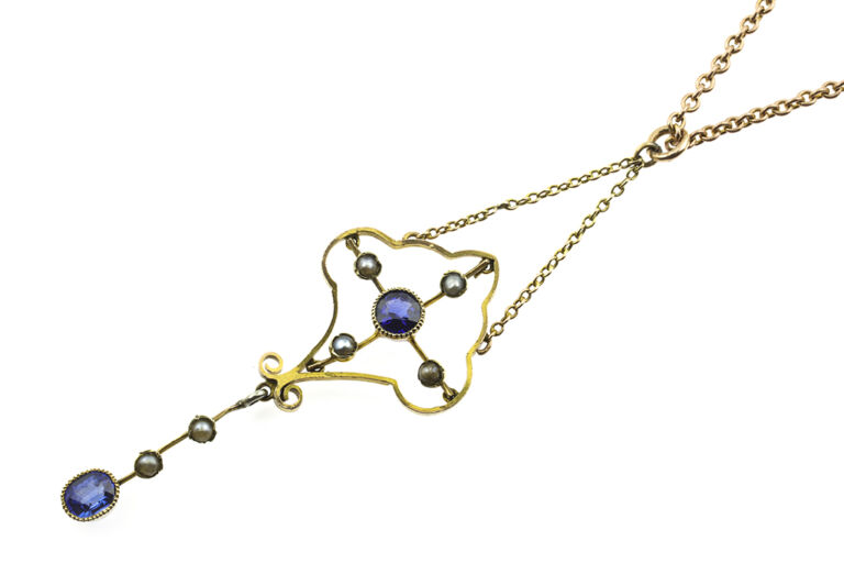 Edwardian Blue Garnet Topped Doublet & Split Pearl Necklace