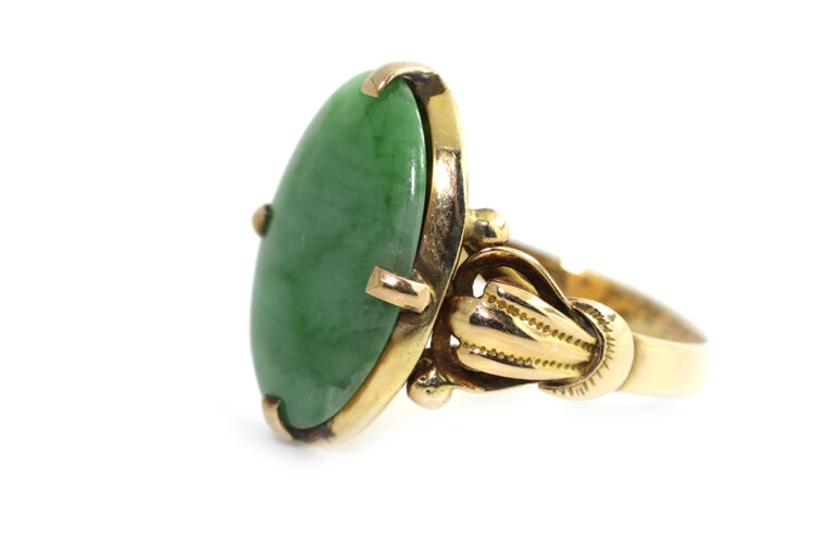 Jade Single Stone Ring 18ct Chinese gold Size L