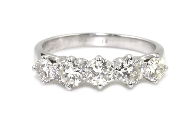 Diamond 5 Stone Ring 18ct white gold Size L