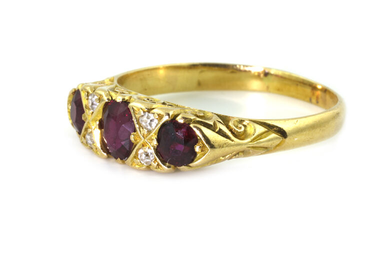 Ruby & Diamond 7 Stone Ring 18ct gold Size Q