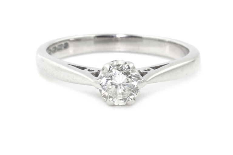 Diamond Solitaire Ring 18ct white gold Size I