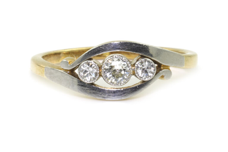 Diamond 3 Stone Ring 18ct gold & platinum size I