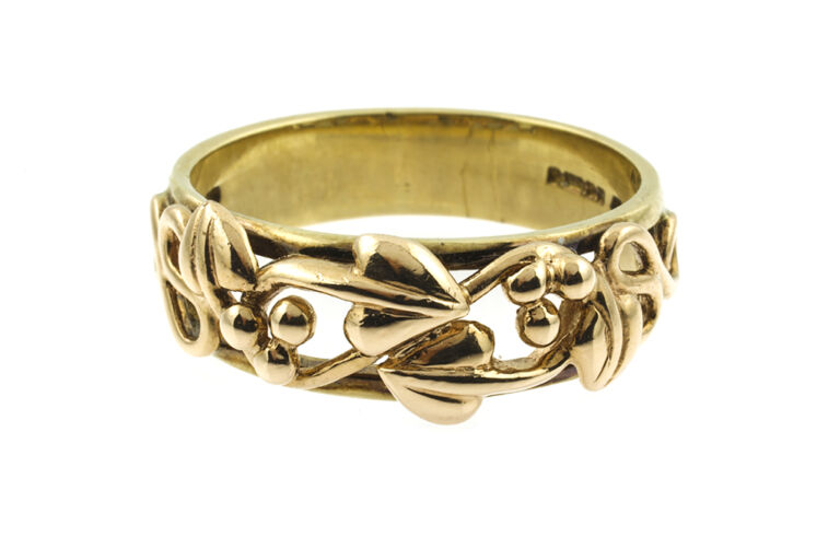 Cloggau Band Ring 9ct gold size P