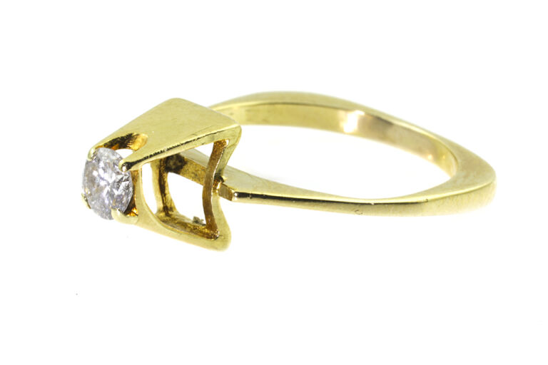 Diamond Solitaire Ring 18ct yellow gold Size K