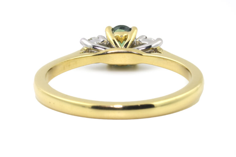Alexandrite & Diamond 3 Stone Ring 18ct yellow gold & Platinum Size N