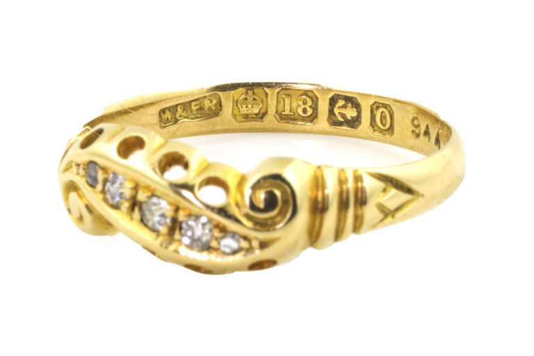 Diamond Five Stone Ring 18ct gold Size O