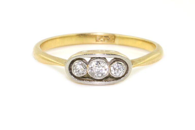 Diamond 3 Stone Ring 18ct gold & platinum Size L