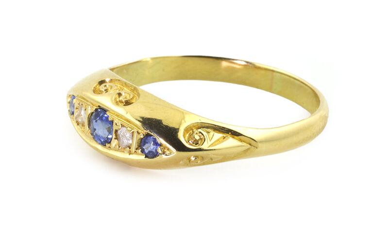 Blue Sapphire & Diamond 5 Stone Ring 18ct yellow gold Size P