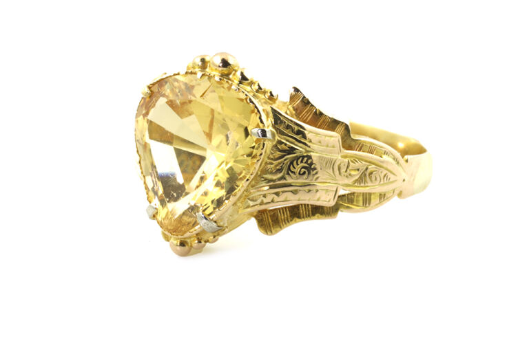 Golden Topaz Single Stone Ring 18ct yellow gold Size N